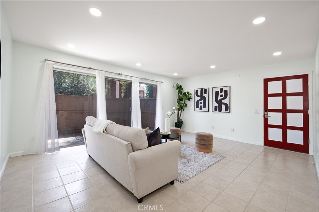 1044 Cabrillo Park Drive B