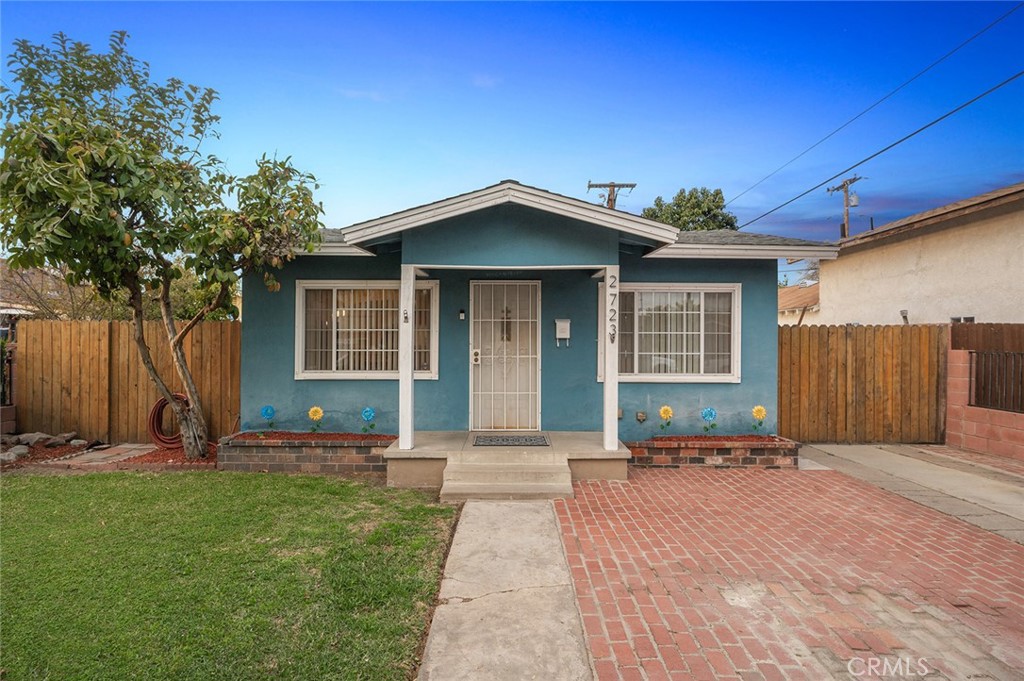 2723 W Olive Avenue