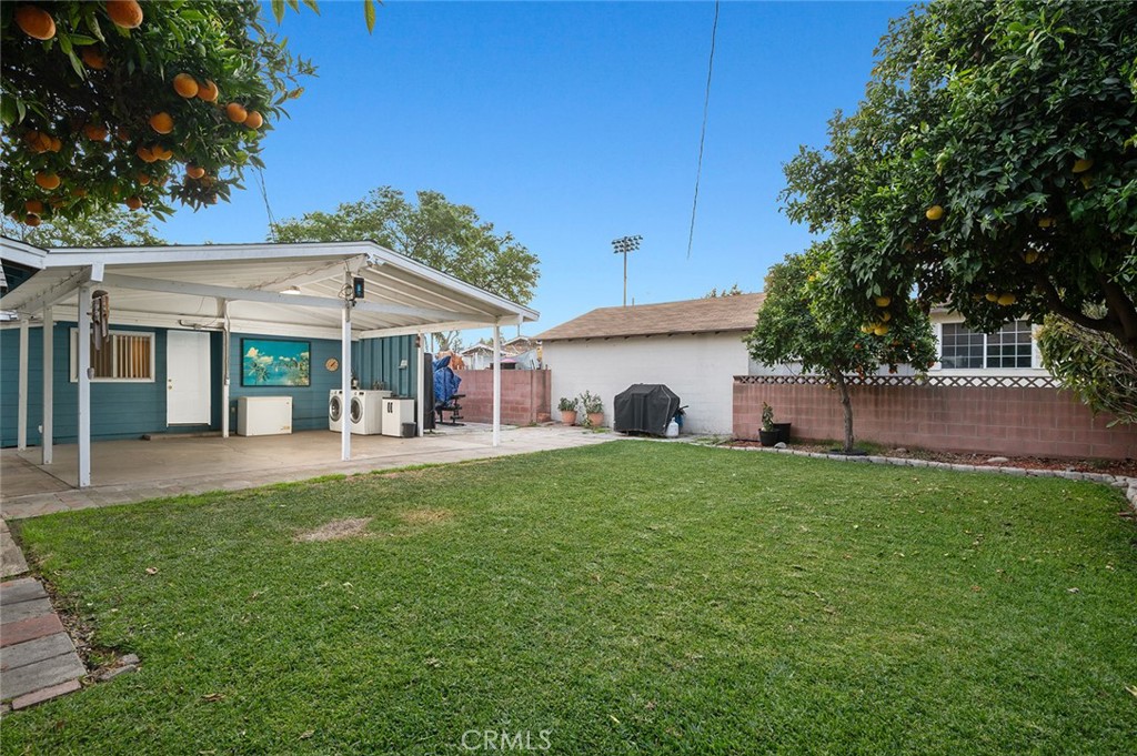 2723 W Olive Avenue