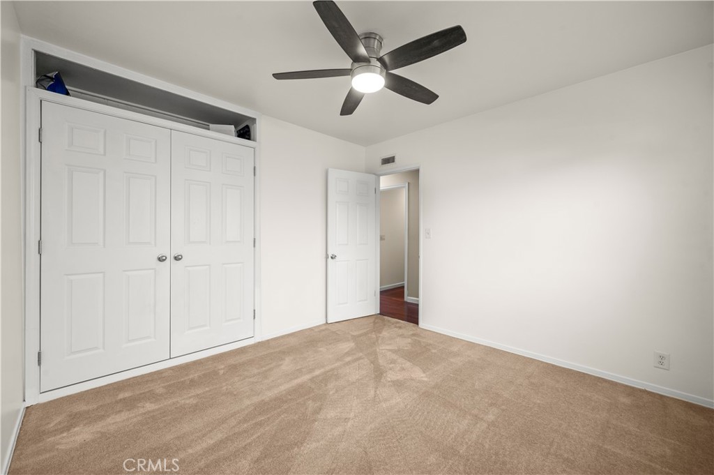 213 S Meadow