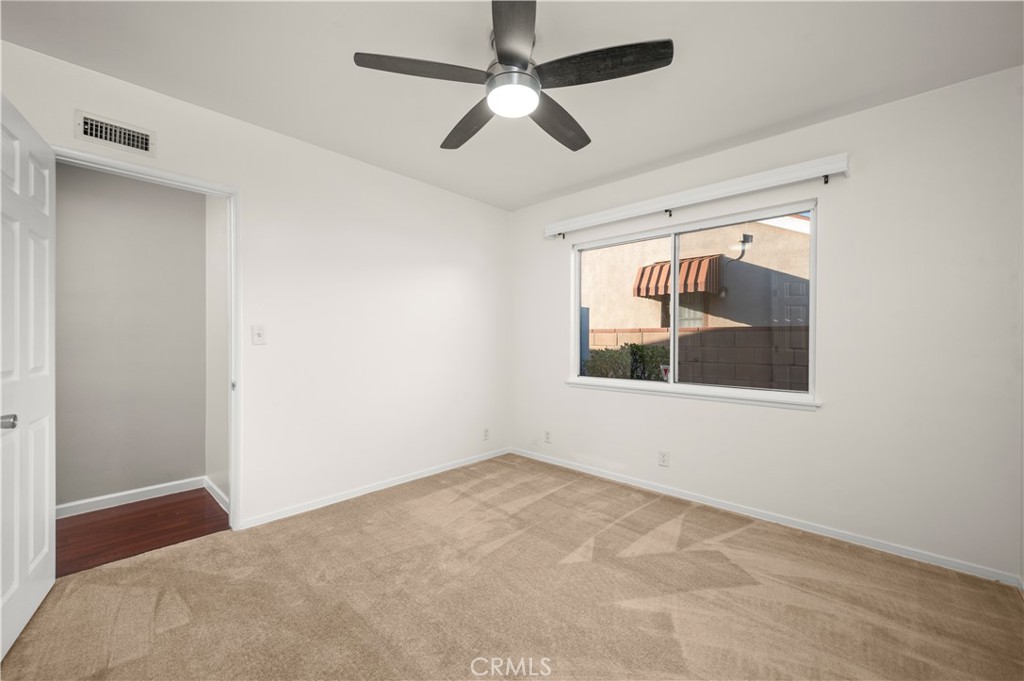 213 S Meadow