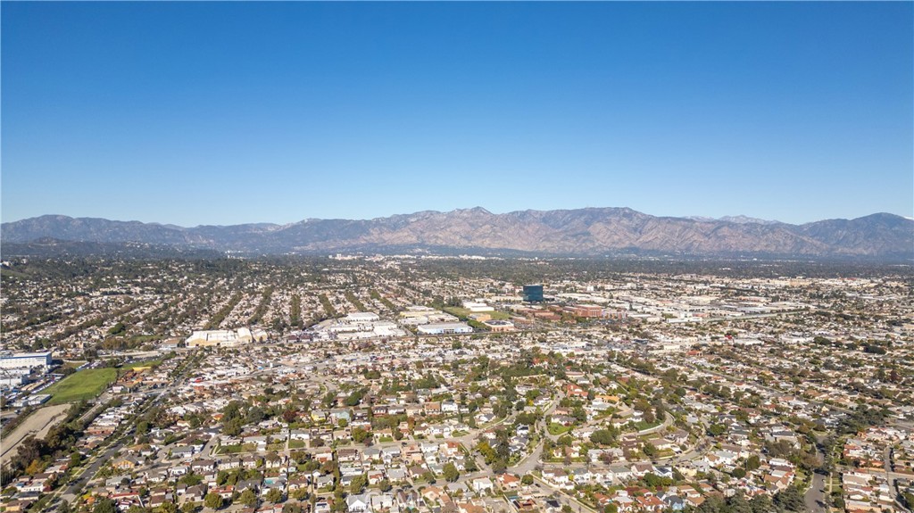 2204 Orange Grove