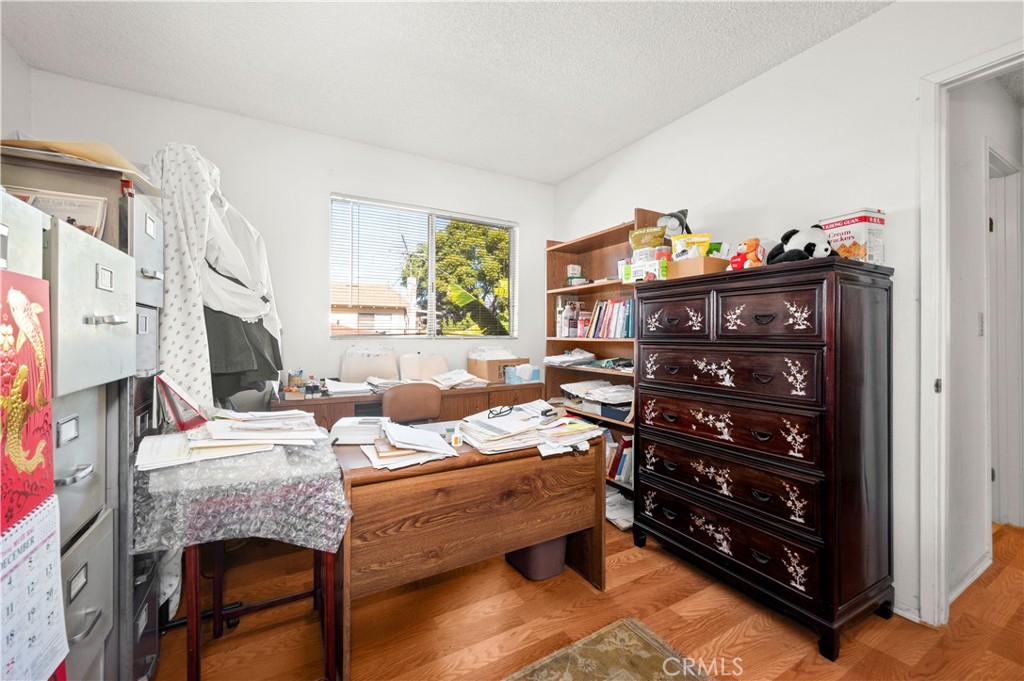 2204 Orange Grove