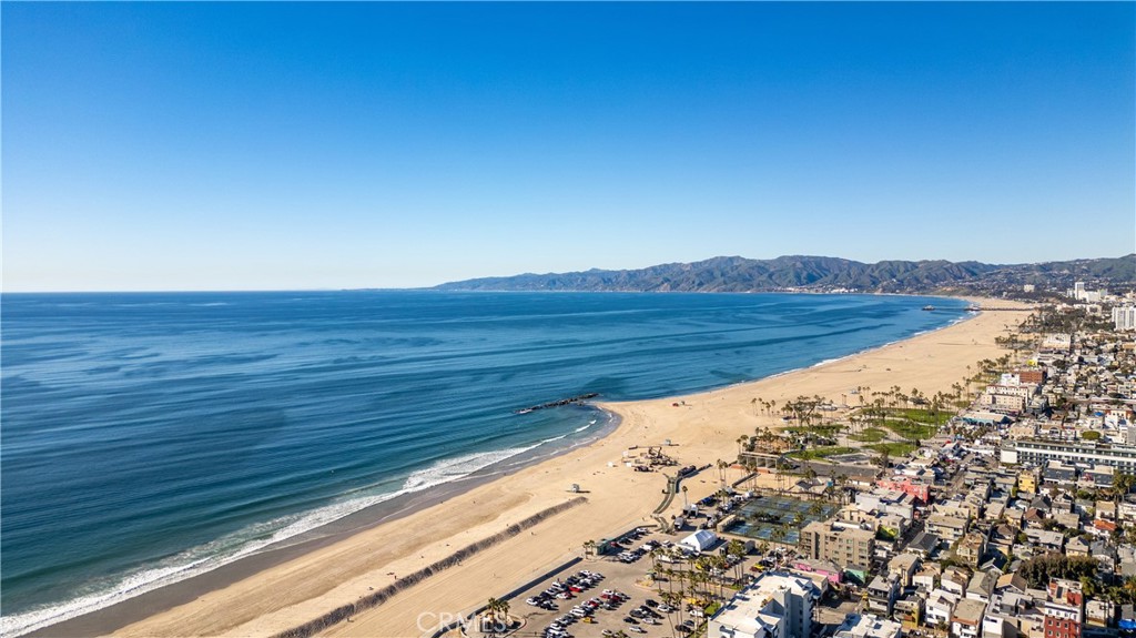 34 S Venice Boulevard 2