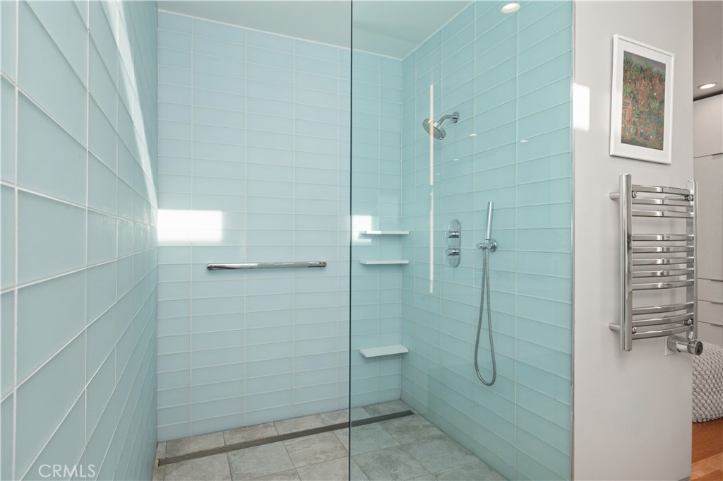 34 S Venice Boulevard 2