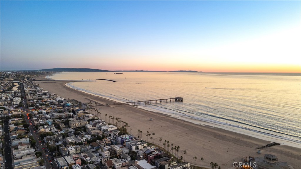 34 S Venice Boulevard 2