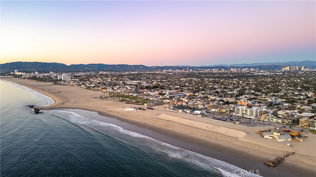 34 S Venice Boulevard 2