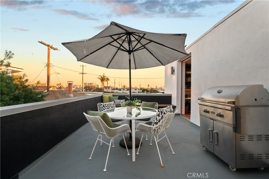 34 S Venice Boulevard 2