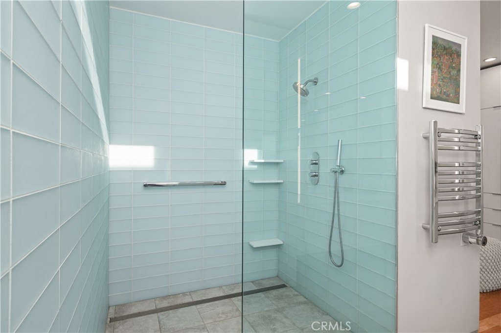 34 S Venice Boulevard 2