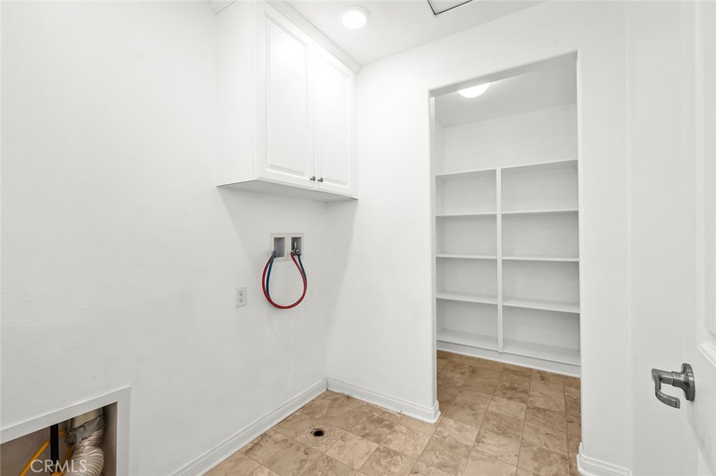 3694 S Grower Avenue