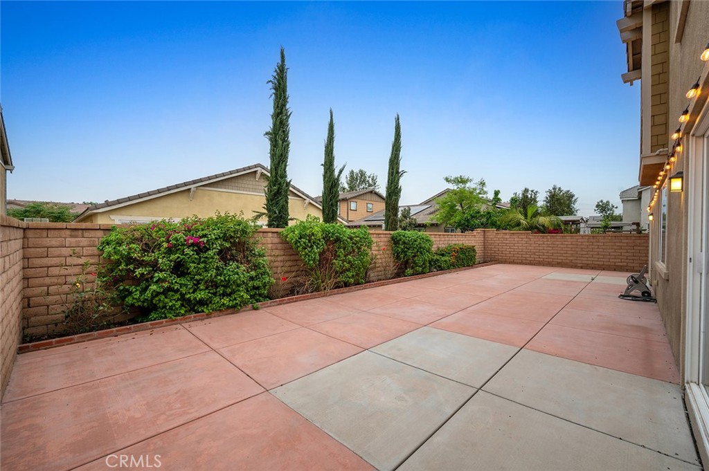 3694 S Grower Avenue