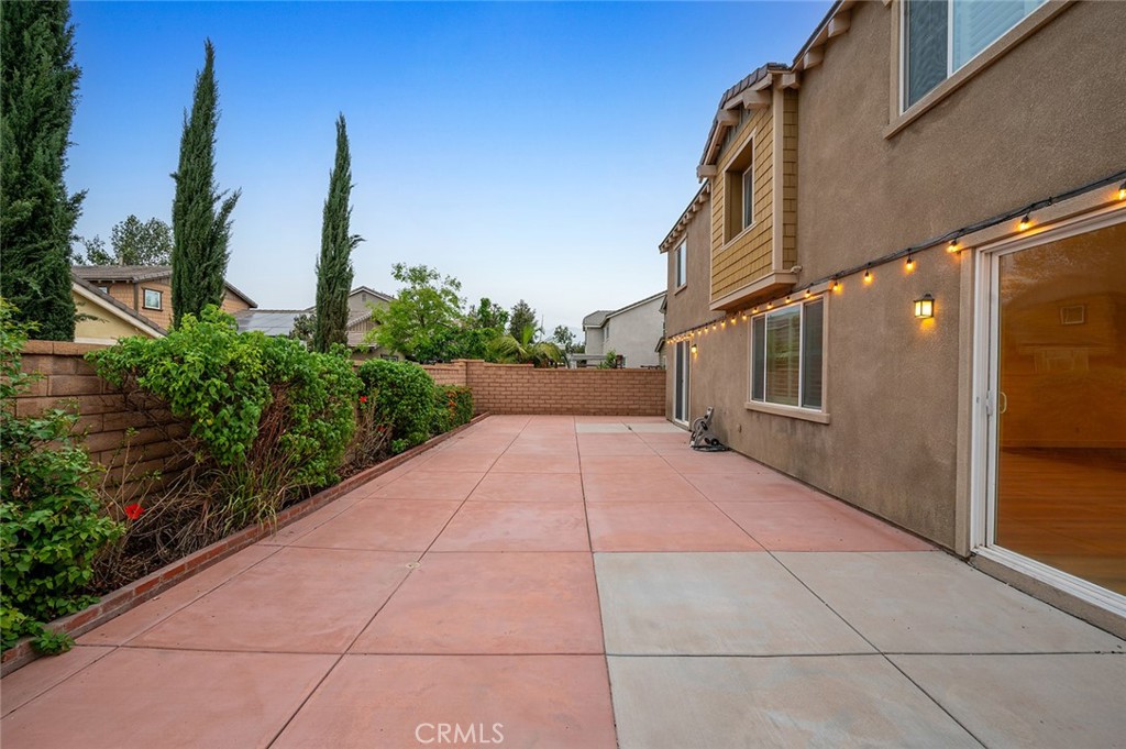 3694 S Grower Avenue