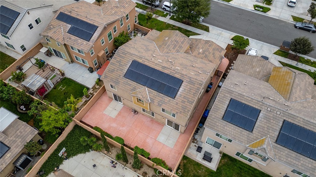 3694 S Grower Avenue