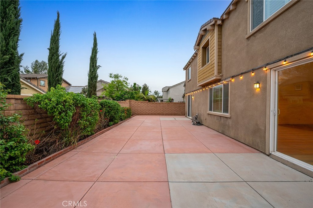 3694 S Grower Avenue