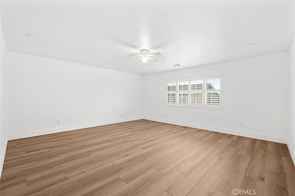 3694 S Grower Avenue