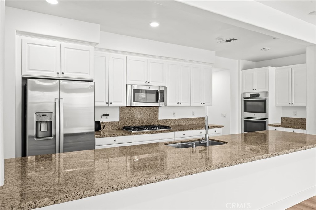 3694 S Grower Avenue