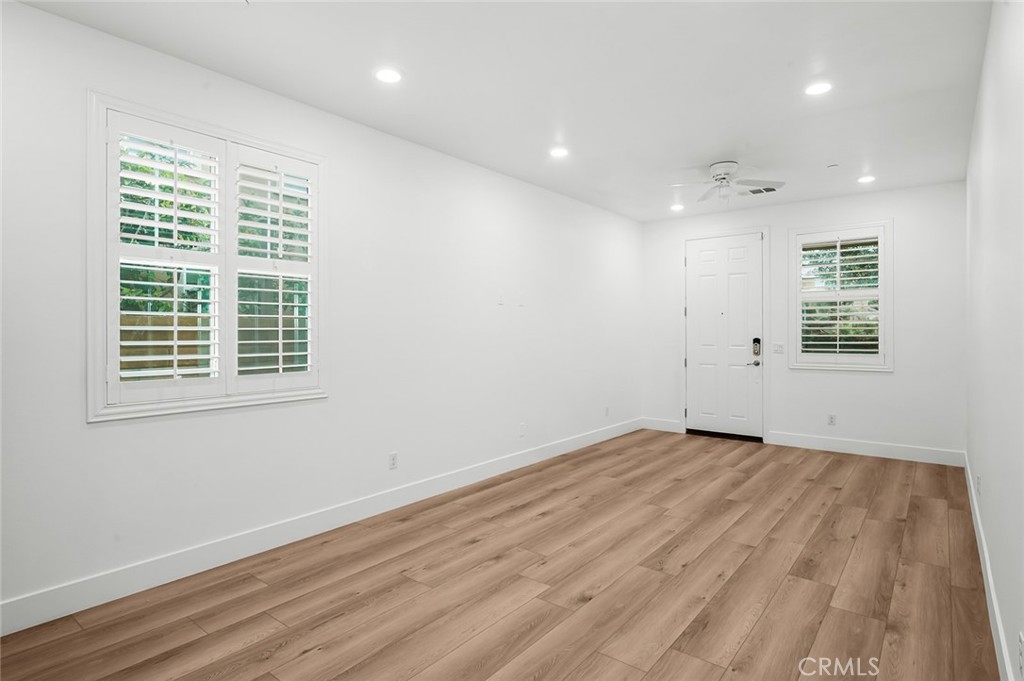 3694 S Grower Avenue