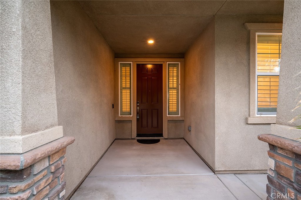 3694 S Grower Avenue