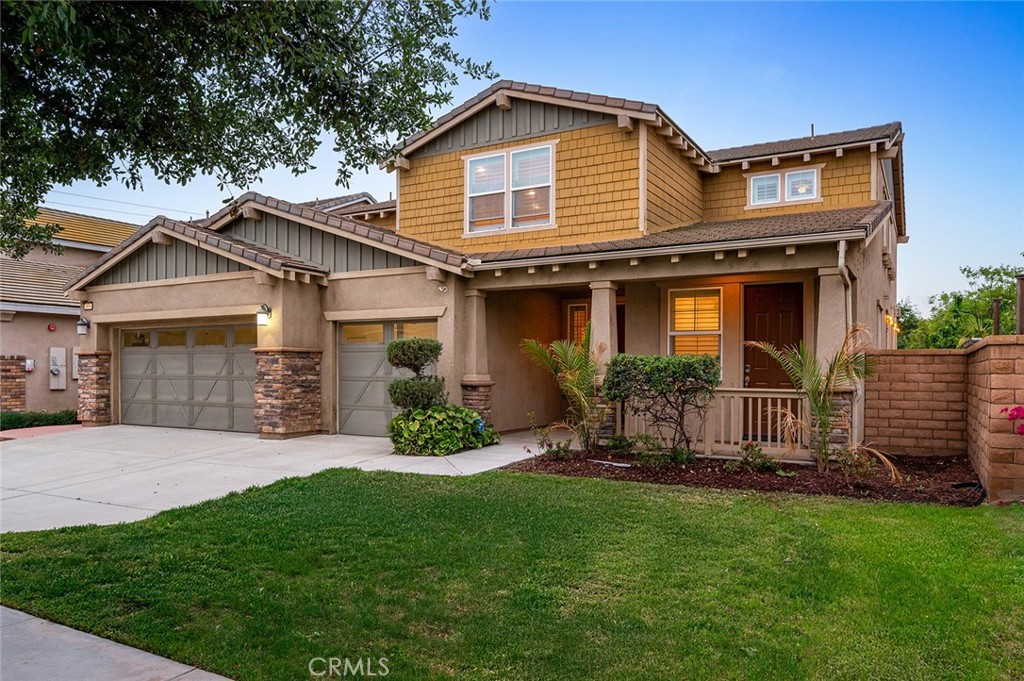 3694 S Grower Avenue