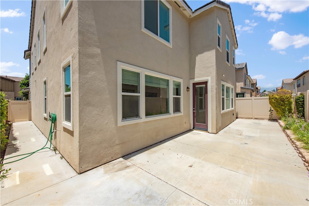 16123 Apricot Avenue