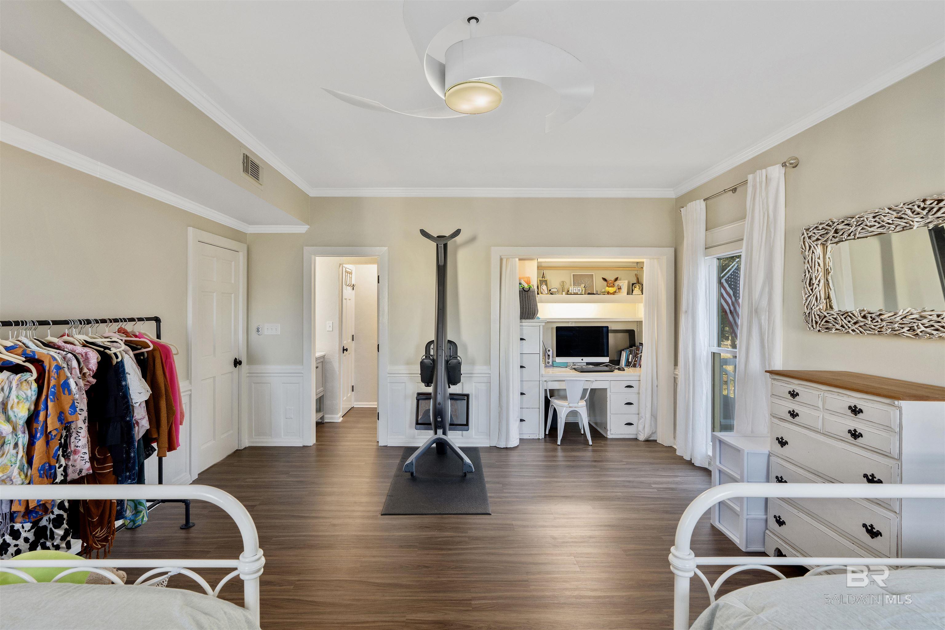 14606 State Highway 180