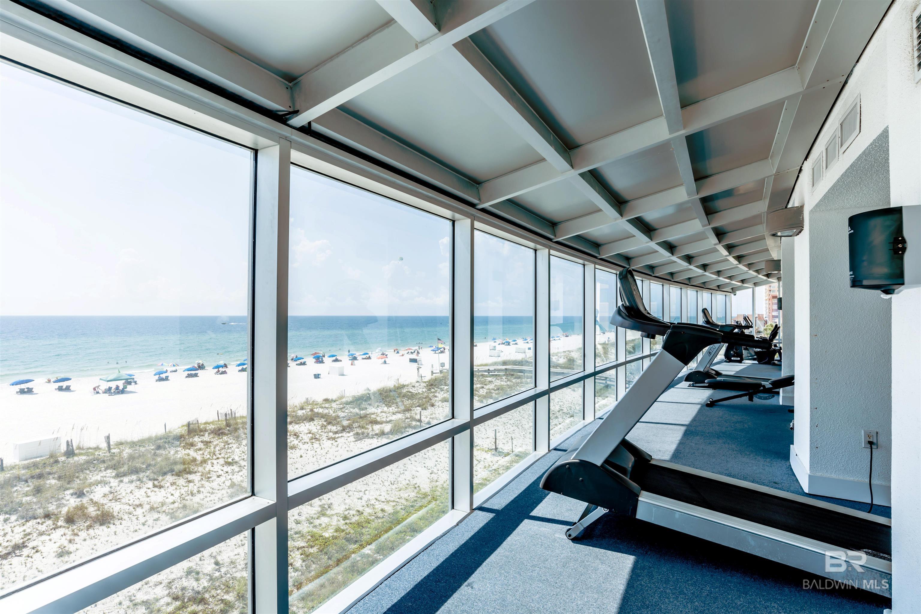 521 W Beach Boulevard 2502