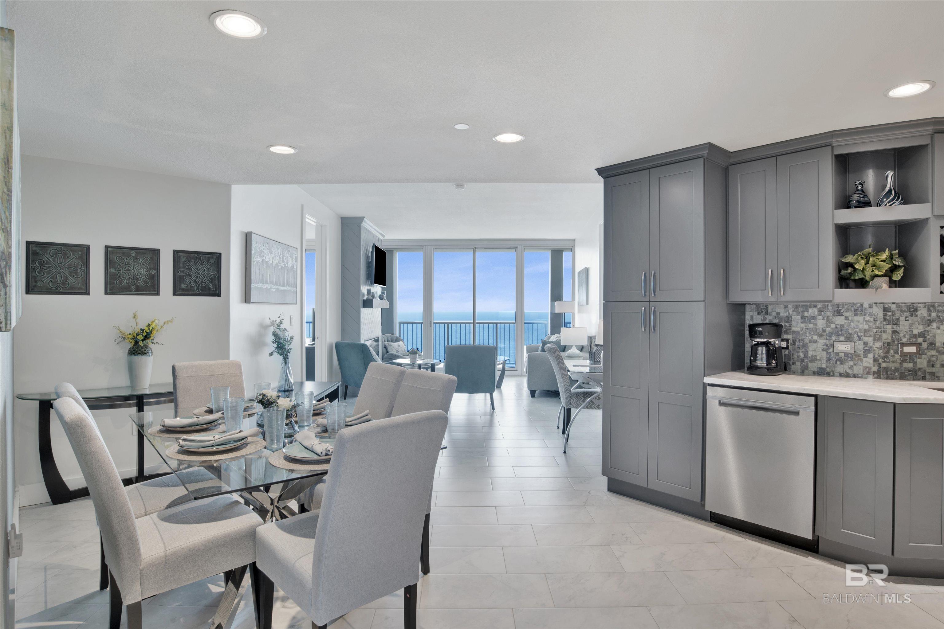 521 W Beach Boulevard 2502