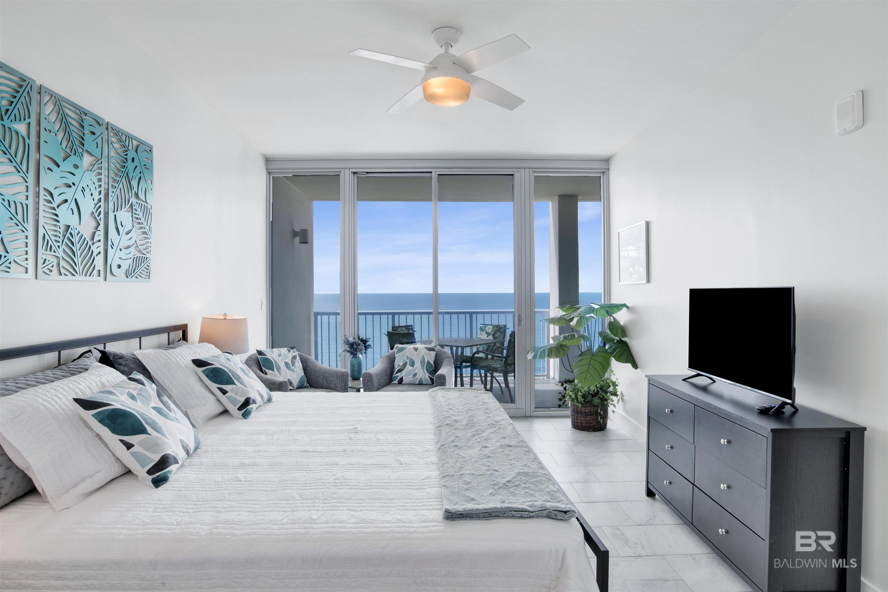 521 W Beach Boulevard 2502