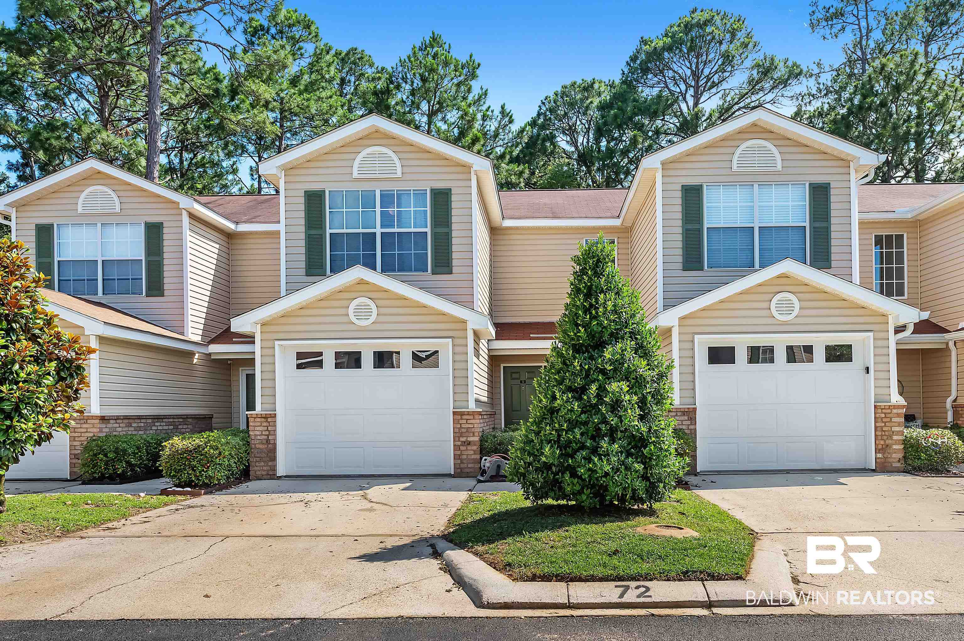 1517 Regency Road 72
