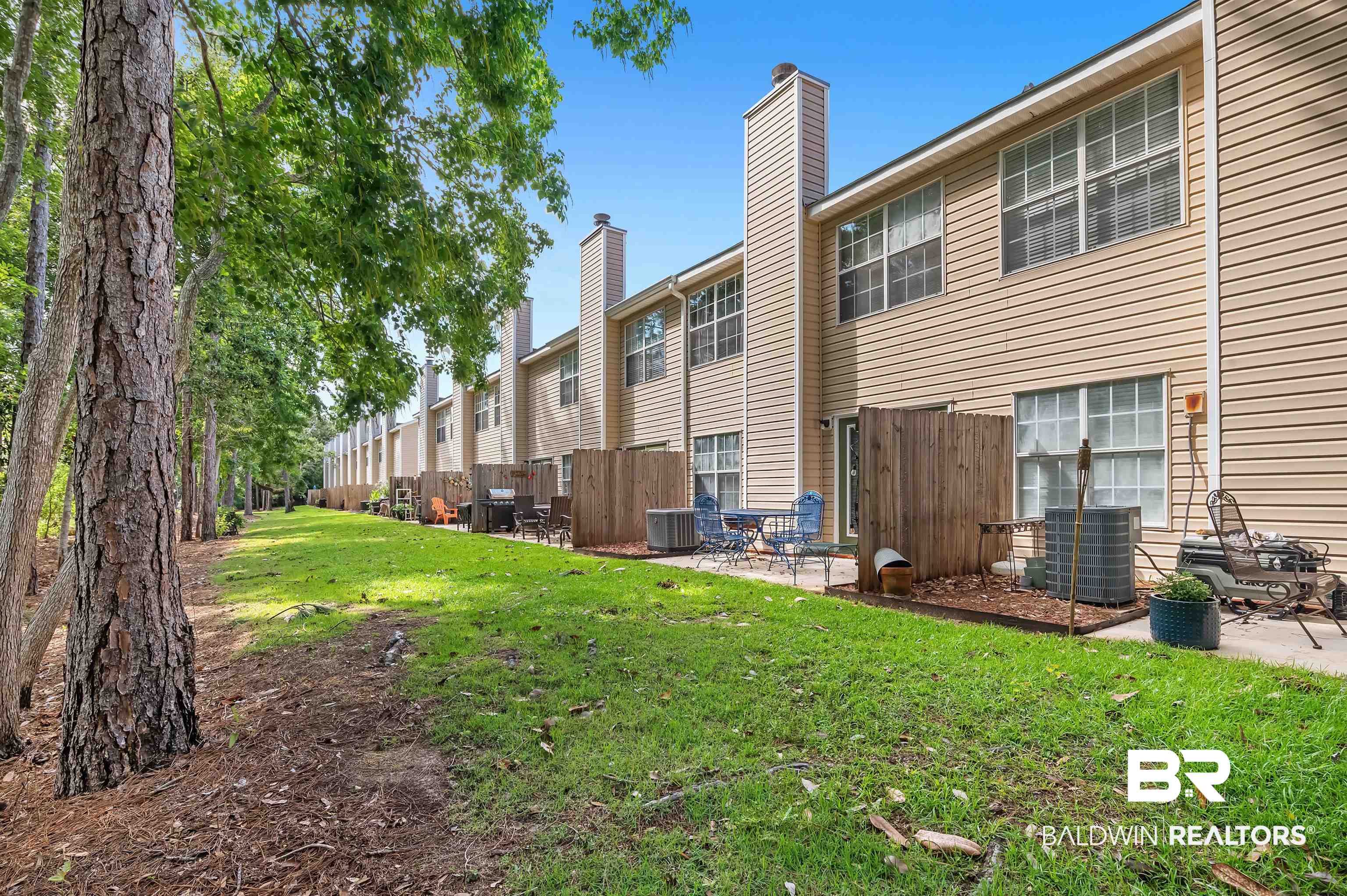 1517 Regency Road 72