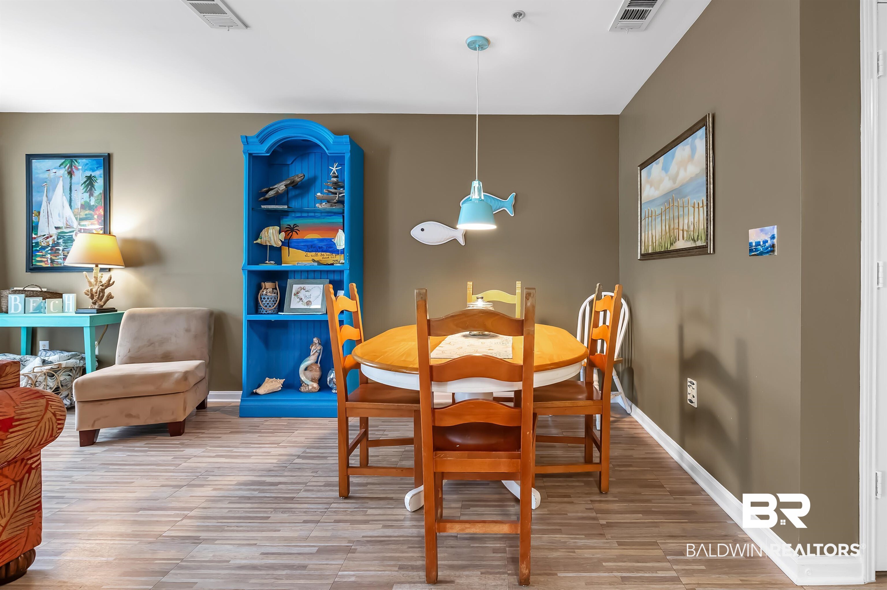 1517 Regency Road 72
