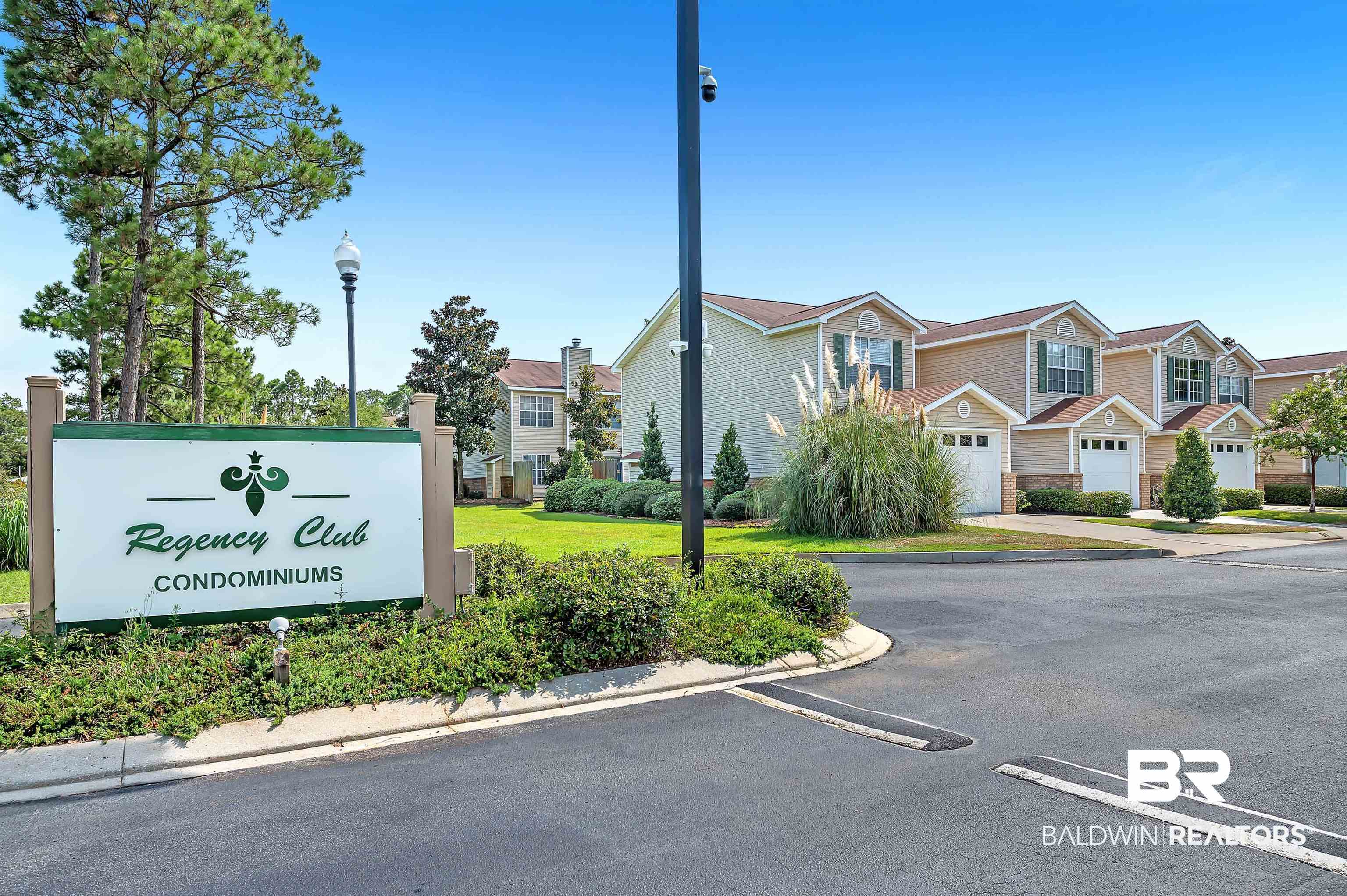 1517 Regency Road 72