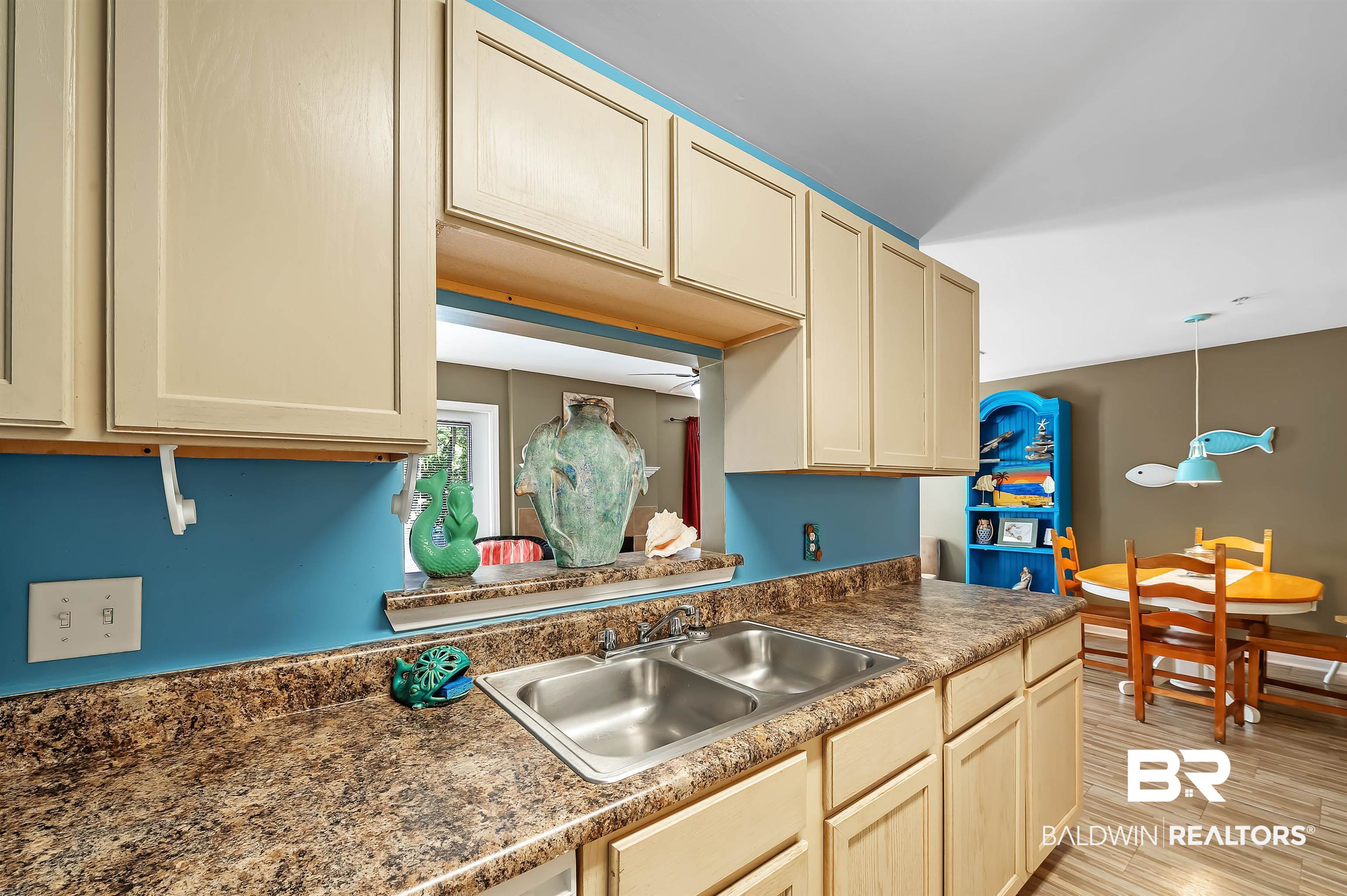 1517 Regency Road 72