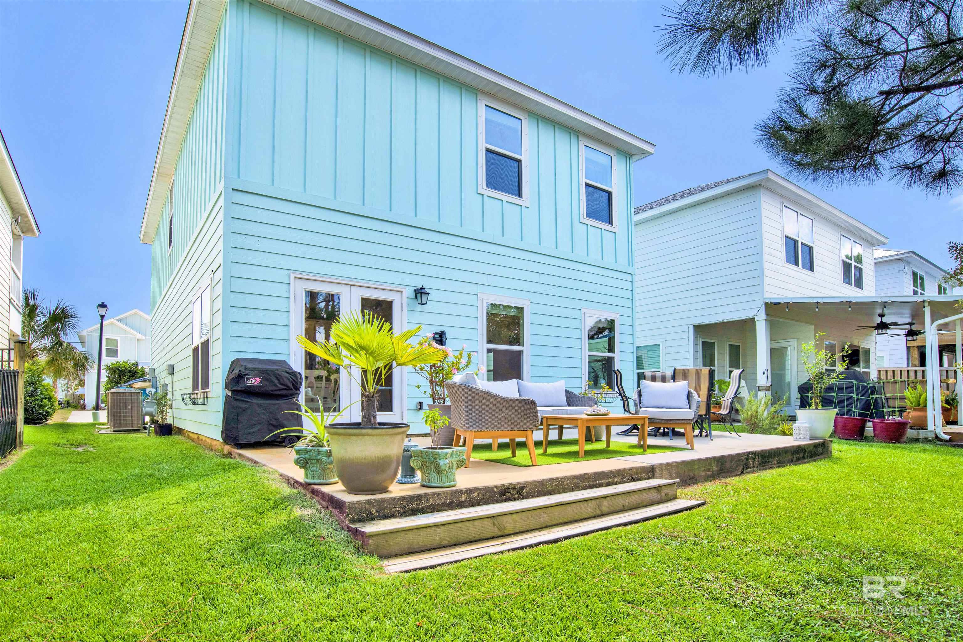 23970 Cottage Loop
