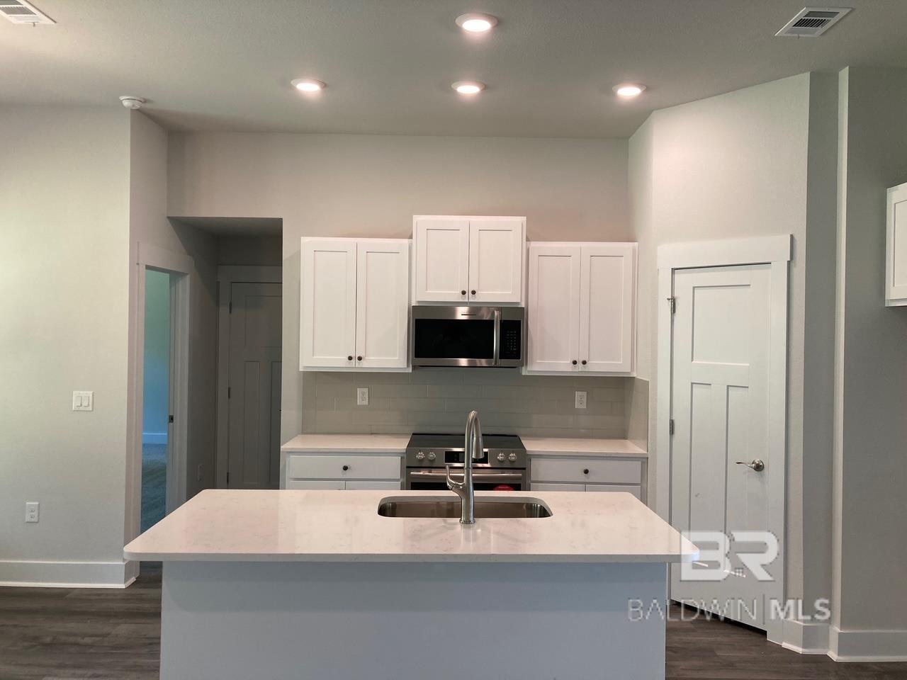 1547 Colony Parke Drive