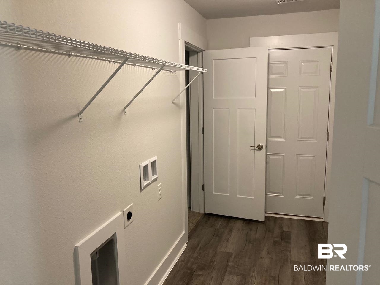 1547 Colony Parke Drive