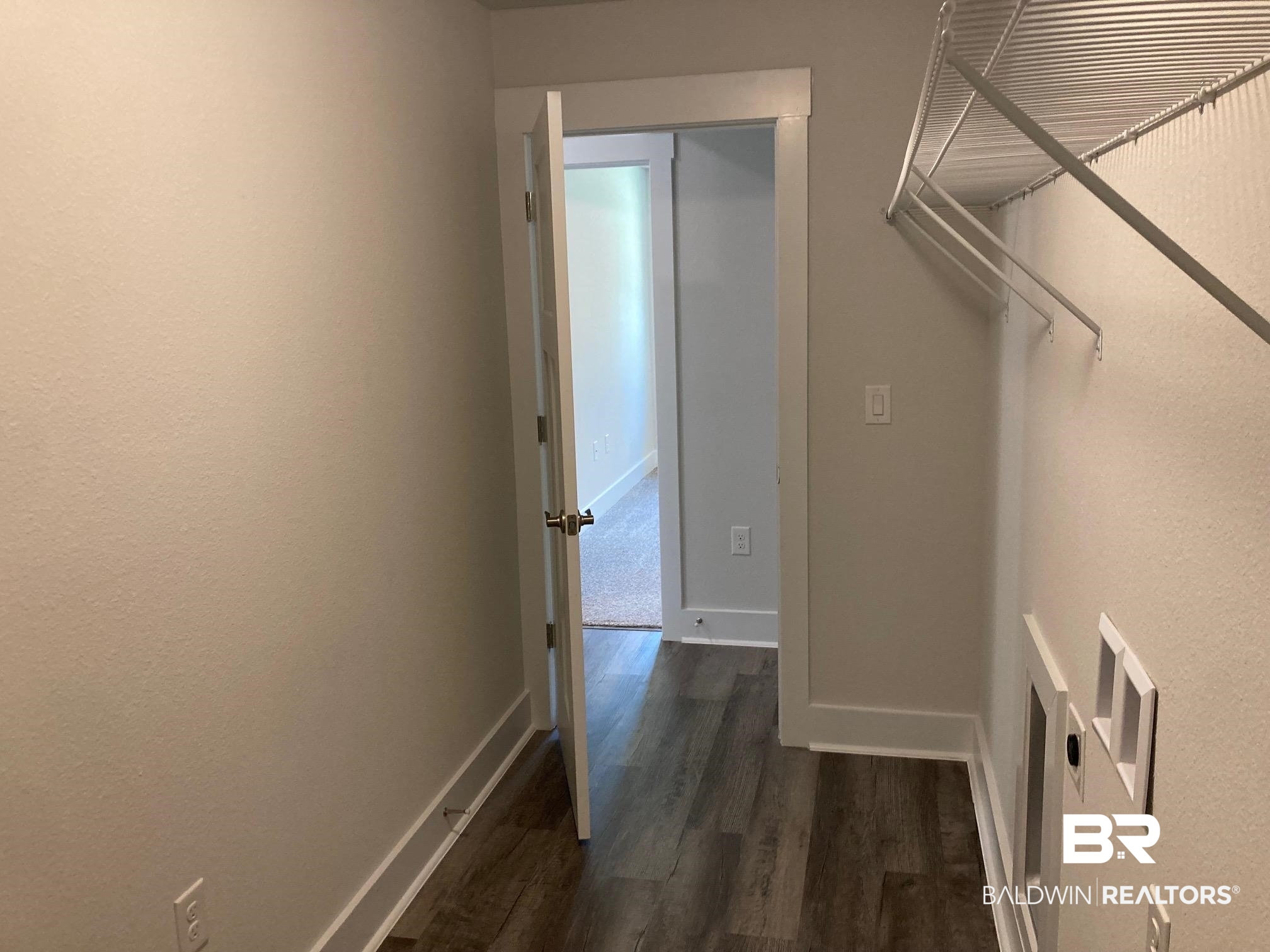 1547 Colony Parke Drive