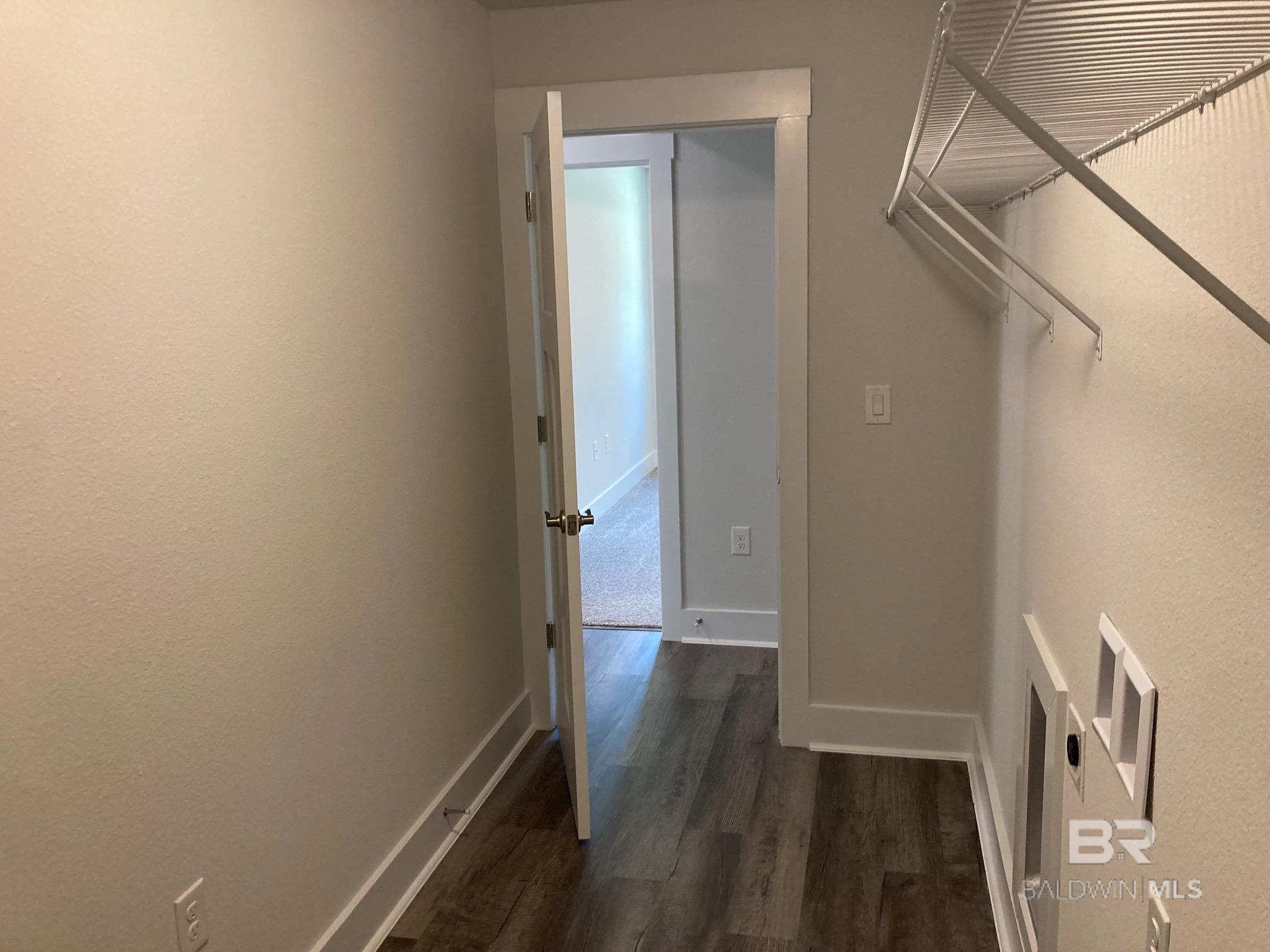1547 Colony Parke Drive