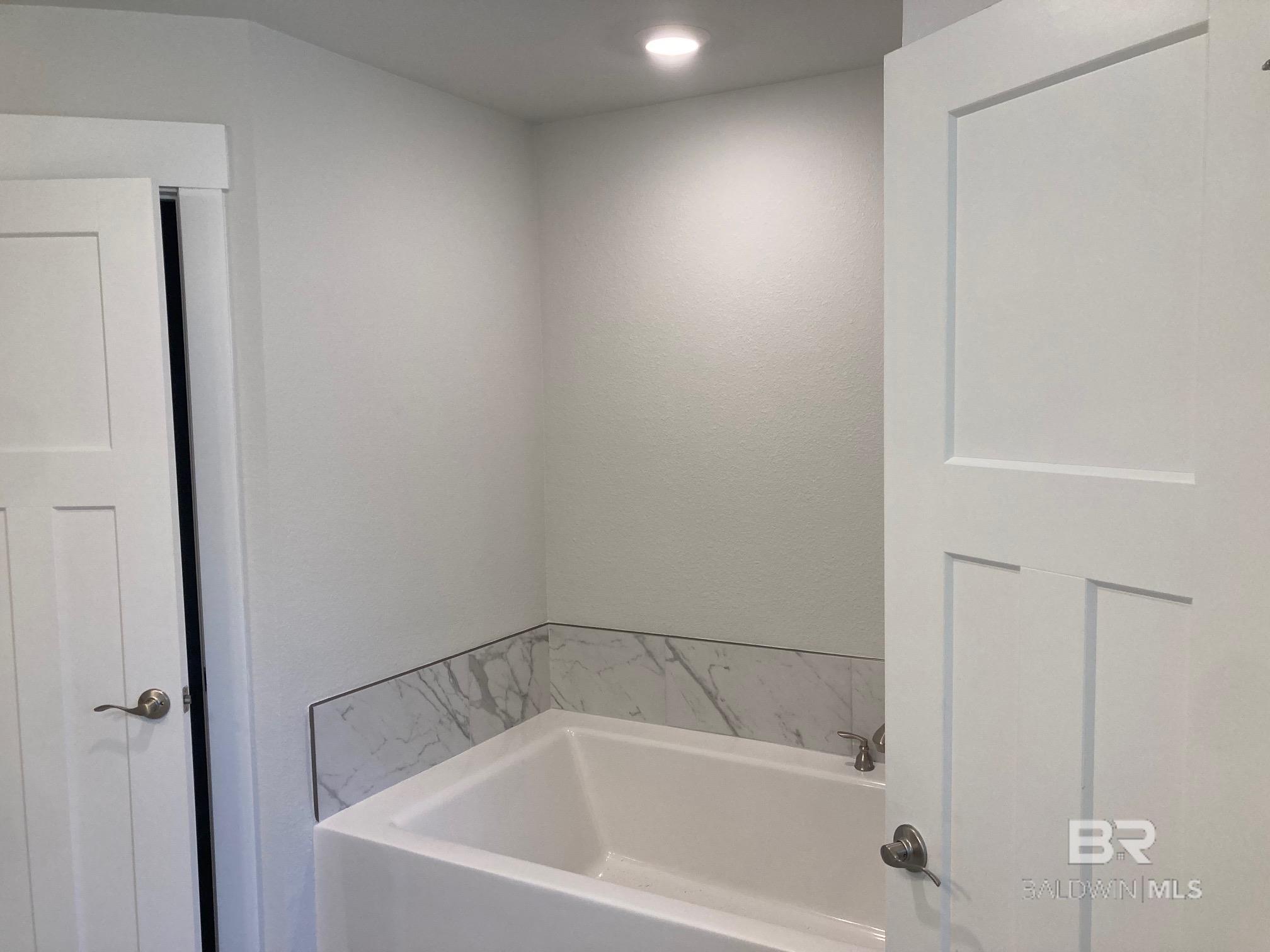 1535 Colony Parke Drive