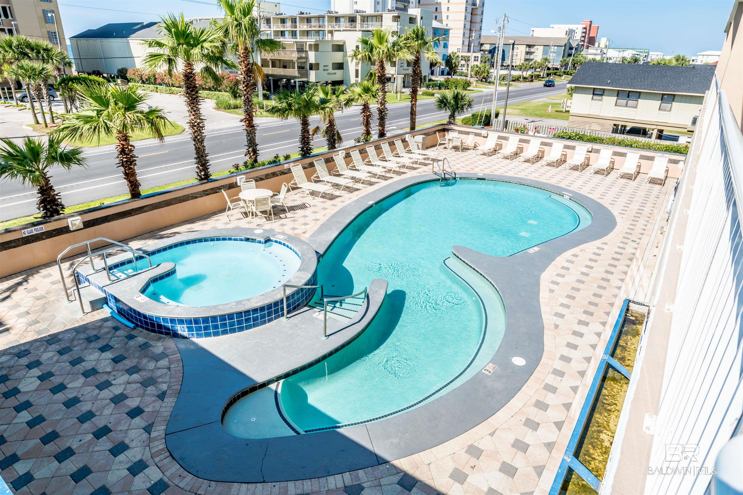 1010 W Beach Boulevard 2009