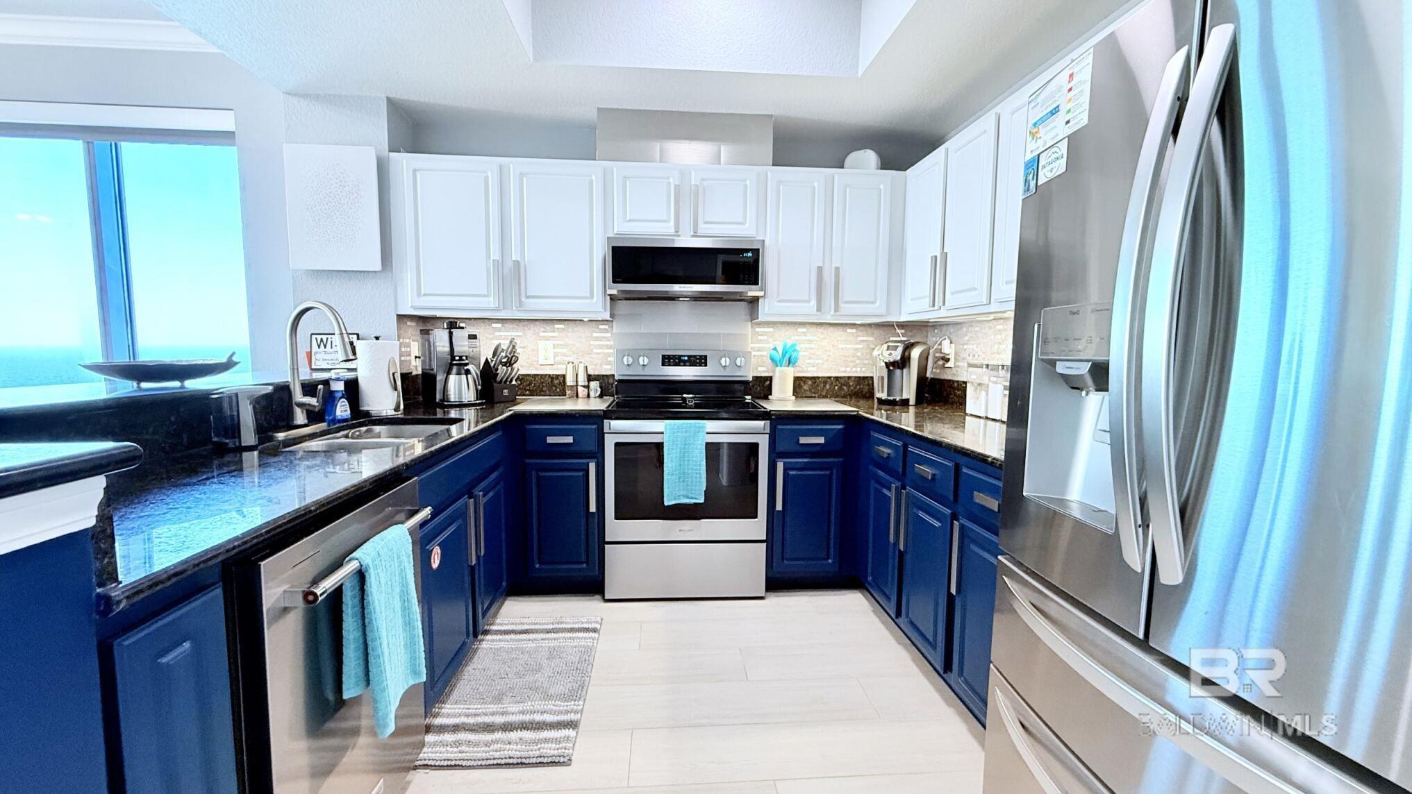 1010 W Beach Boulevard 2009
