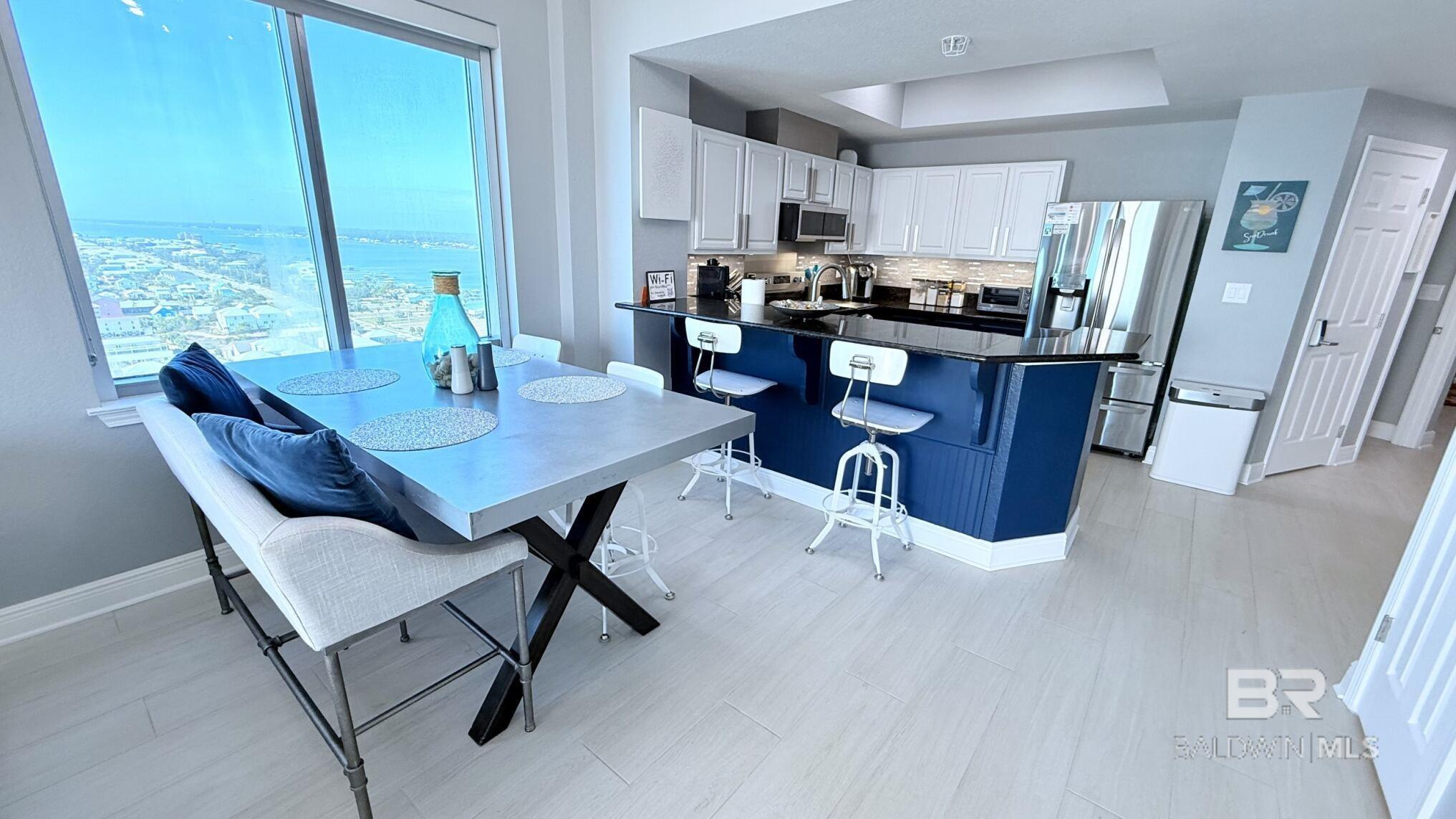 1010 W Beach Boulevard 2009
