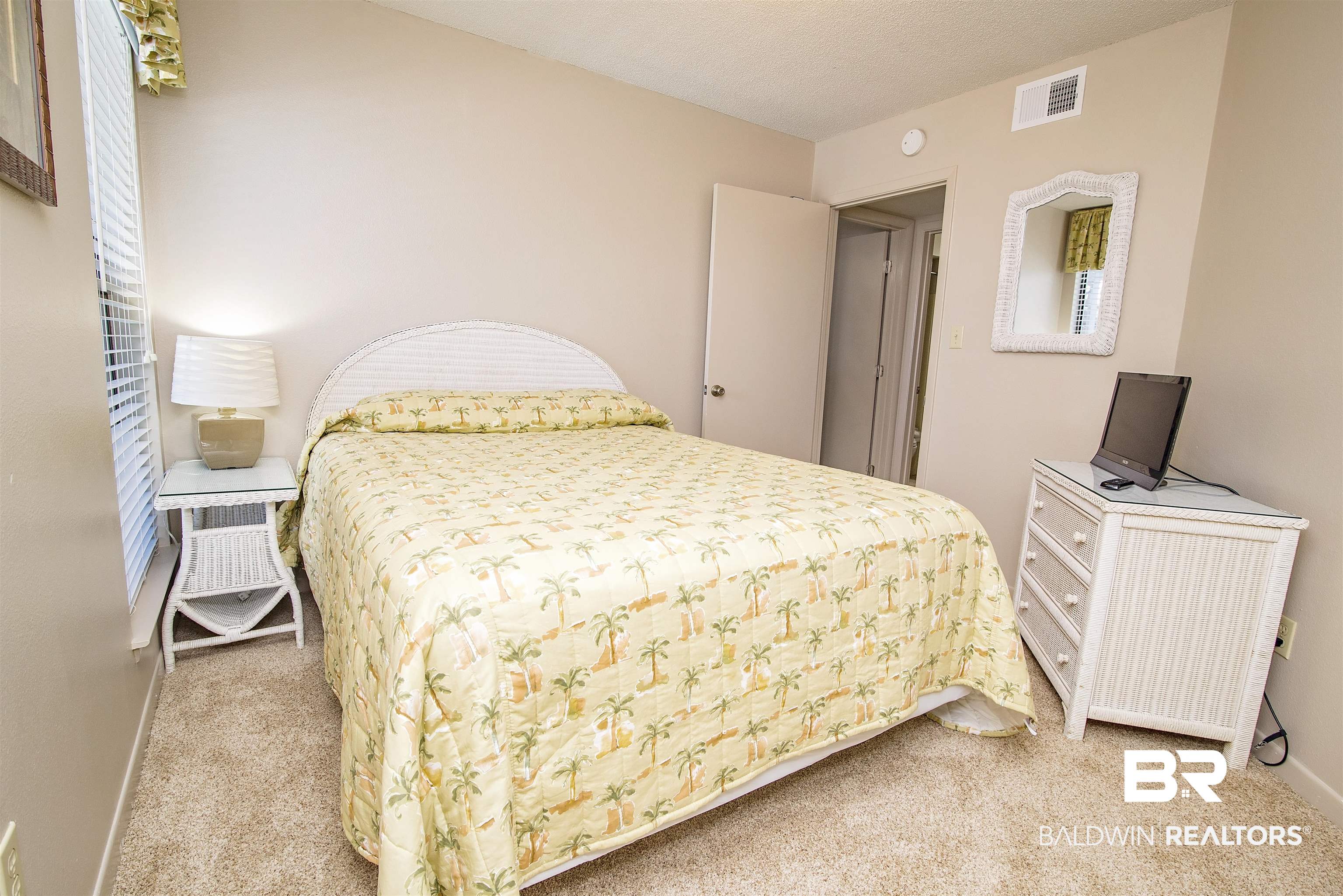 317 E Beach Boulevard 104B