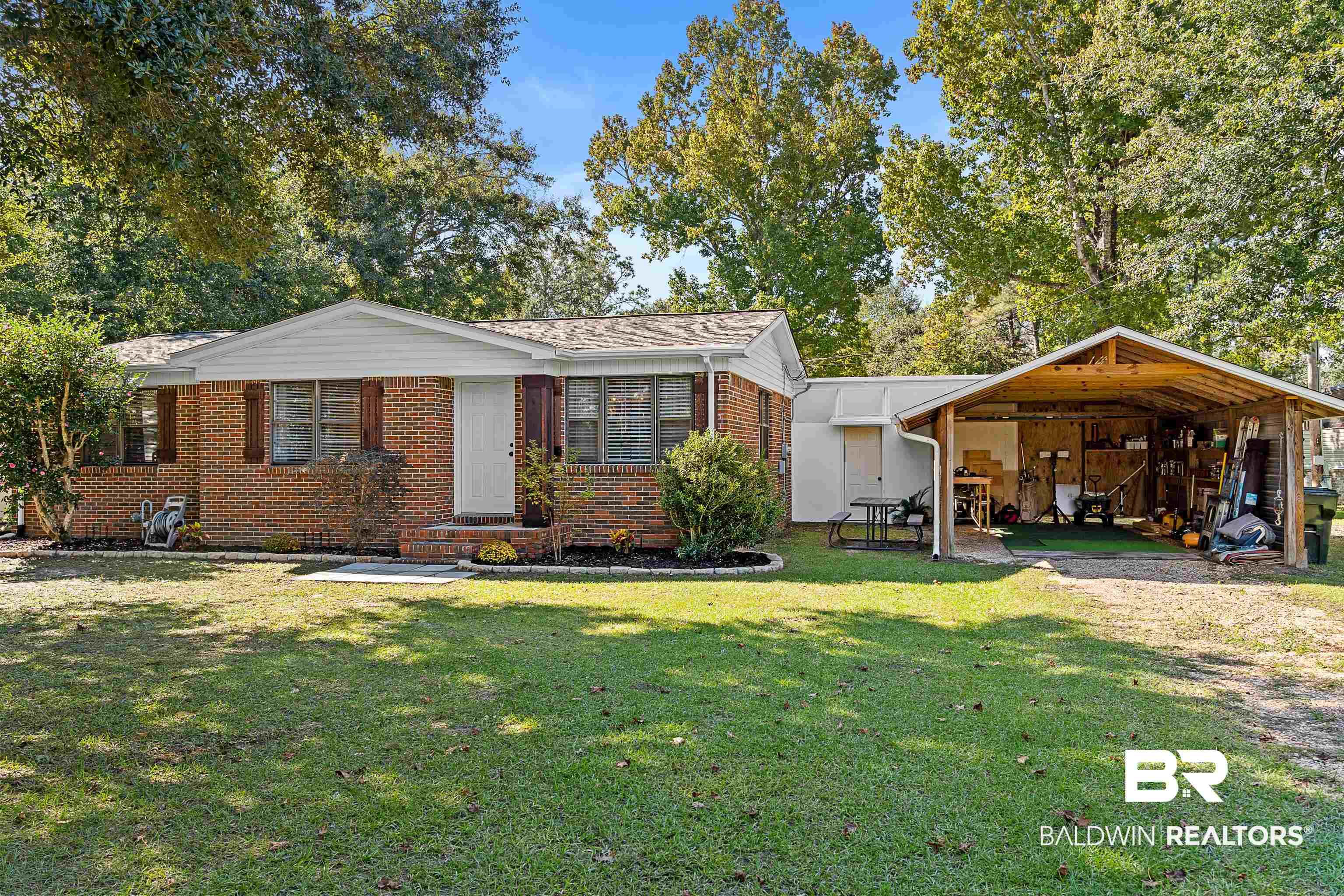 6895 Piney Woods Road