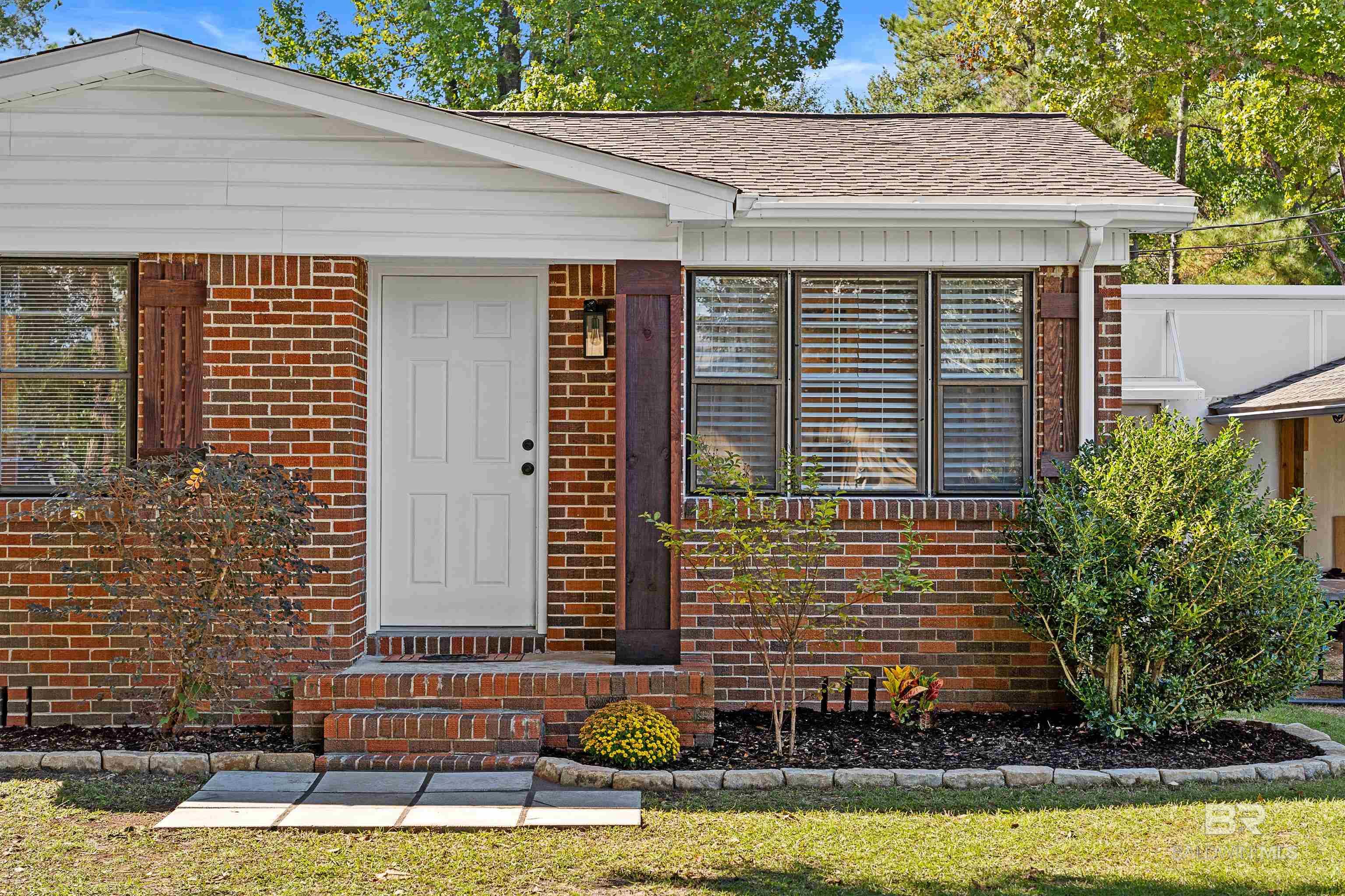 6895 Piney Woods Road