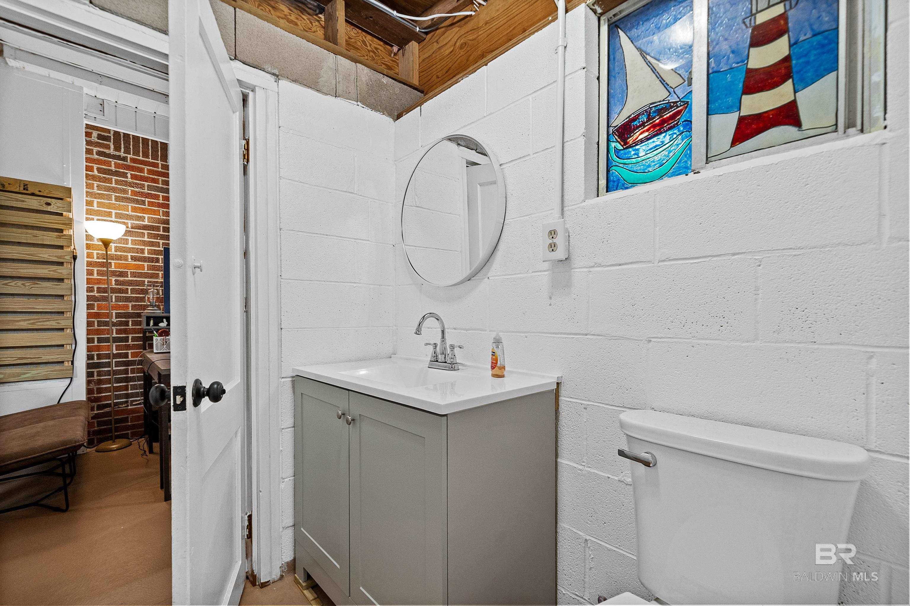 6895 Piney Woods Road