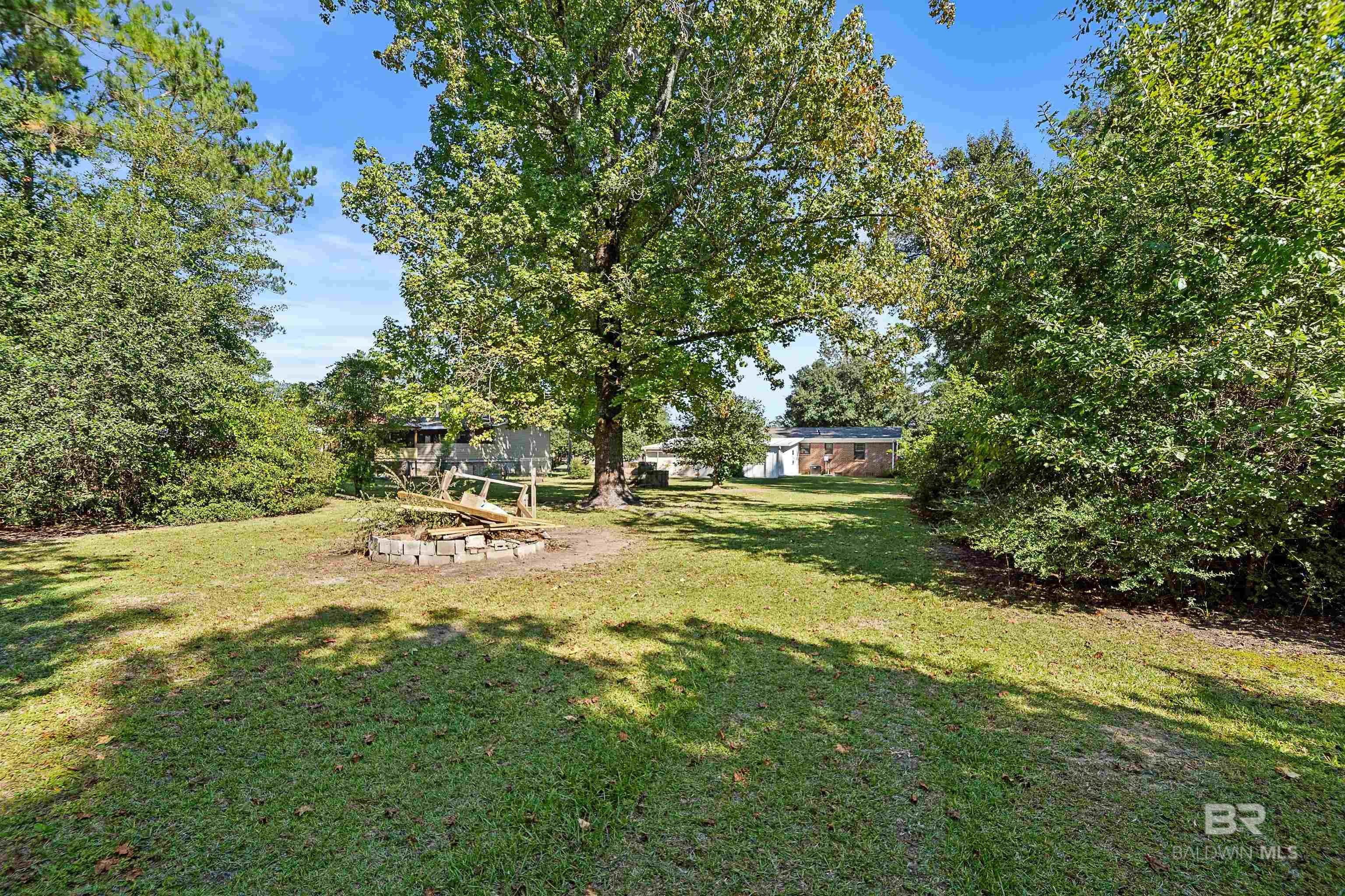 6895 Piney Woods Road