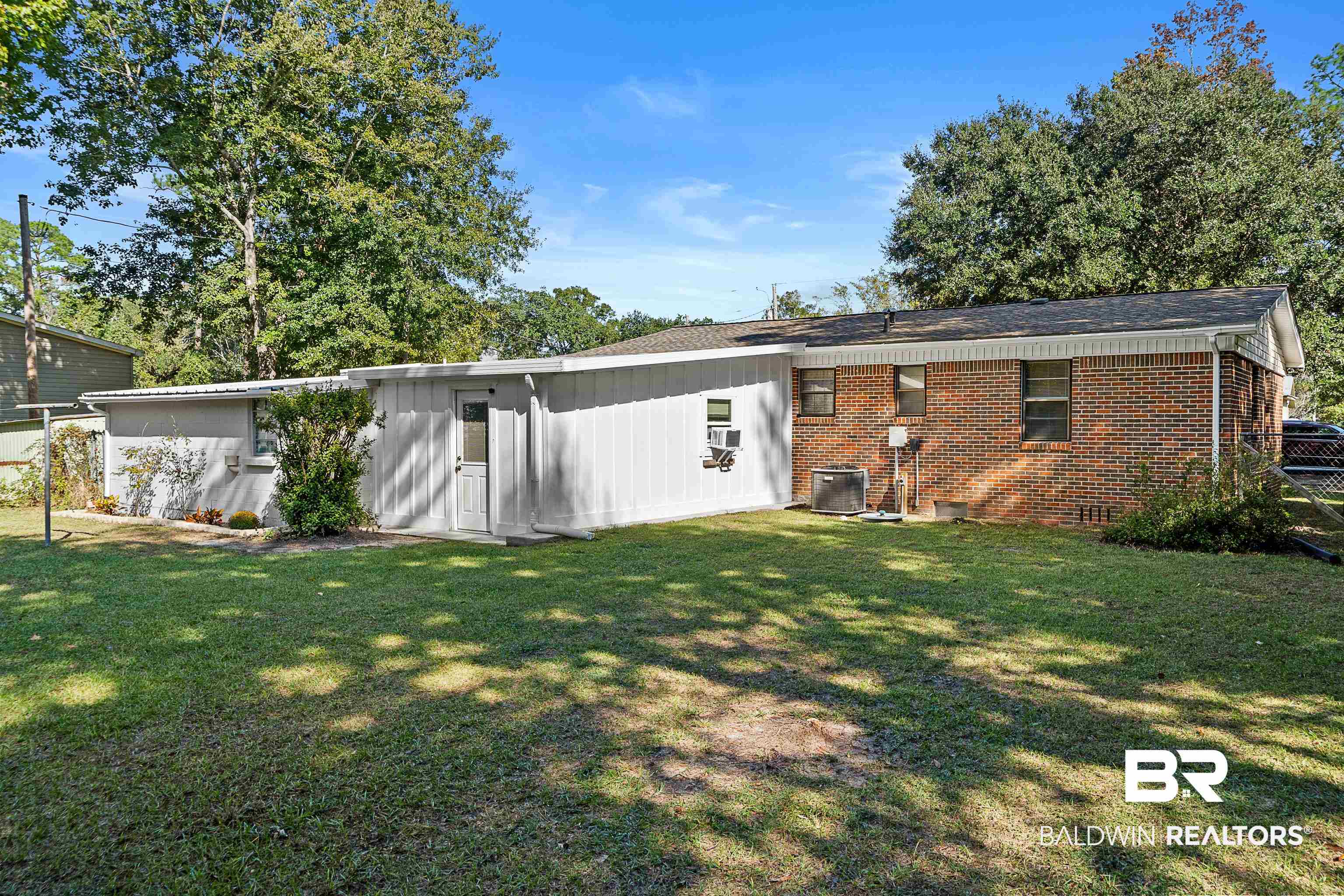 6895 Piney Woods Road
