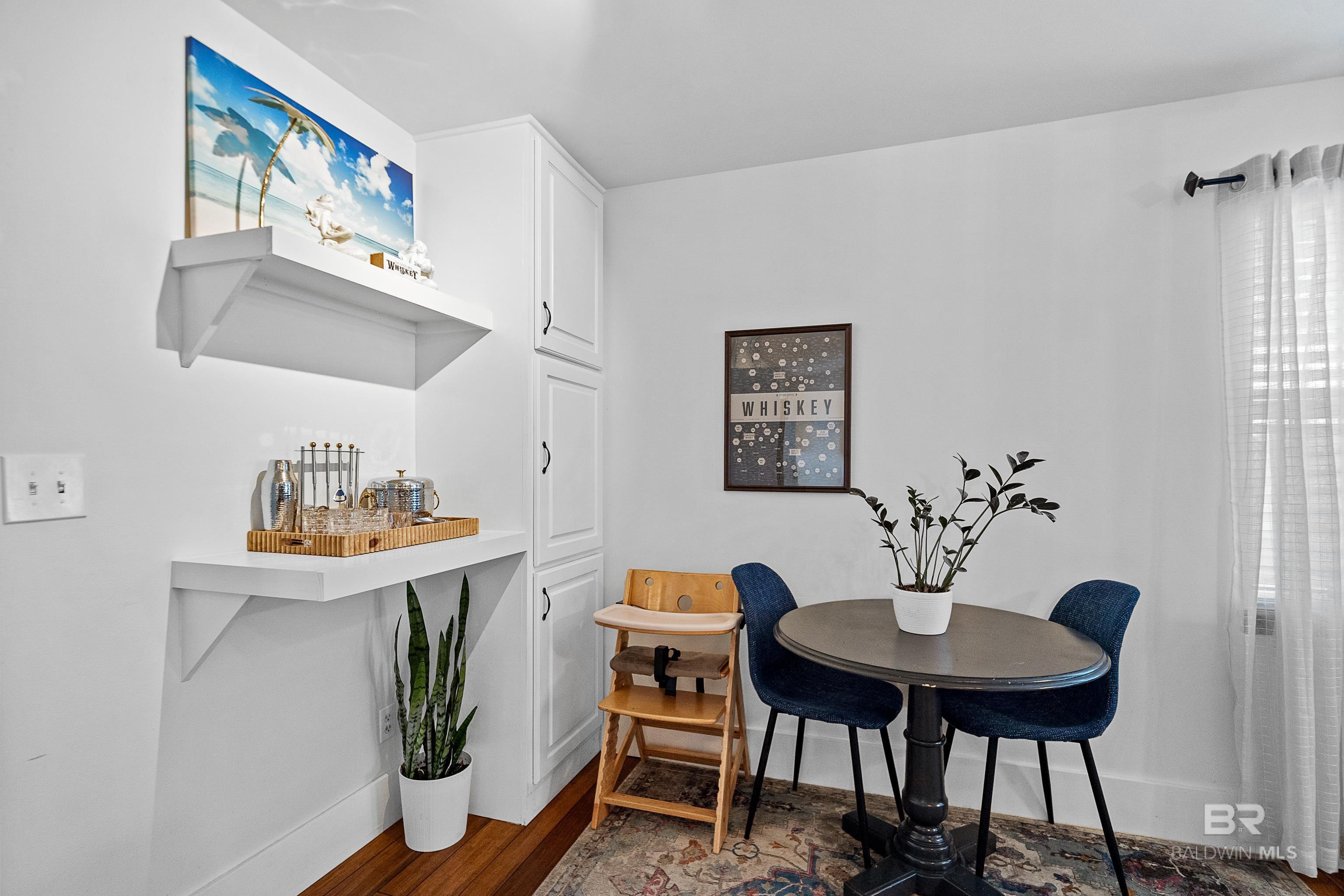 6895 Piney Woods Road