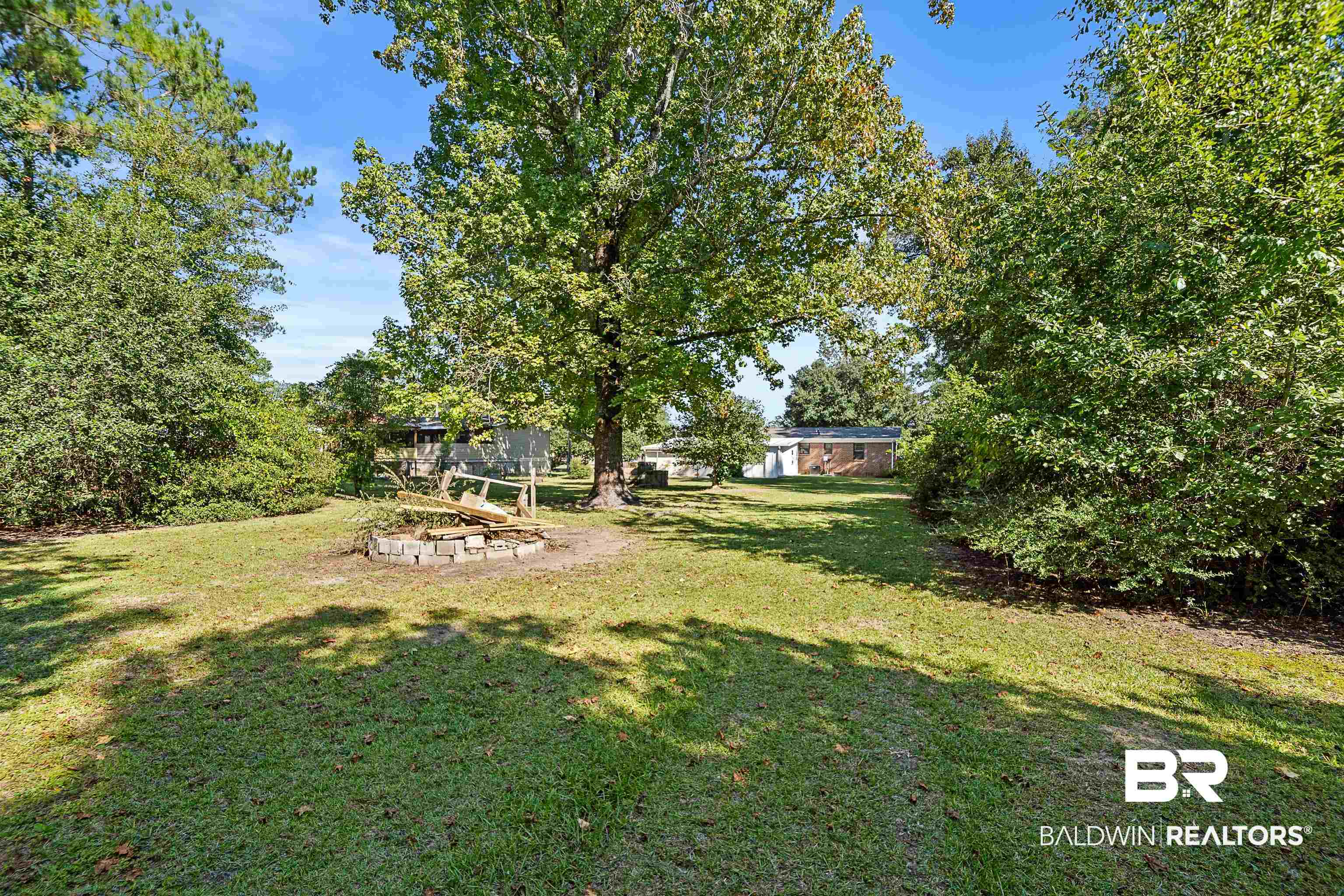 6895 Piney Woods Road